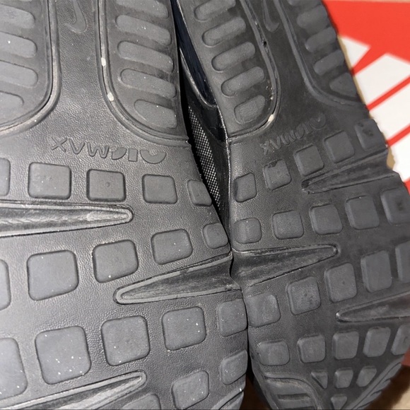 Kids NIKE AIR MAX 2090 (PS). Size 13c - Picture 5 of 6